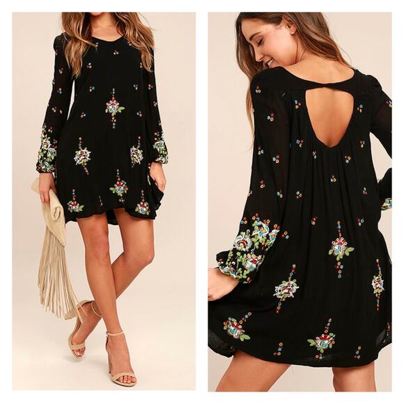 Free People Dresses & Skirts - Free People Black Floral Embroidered Oxford Mini Dress Puff Sleeves Size Small